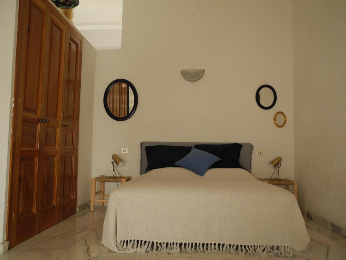 Tranquilos Estudios Cerca De La Playa Cadaques Exterior photo
