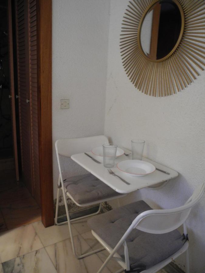 Tranquilos Estudios Cerca De La Playa Cadaques Exterior photo