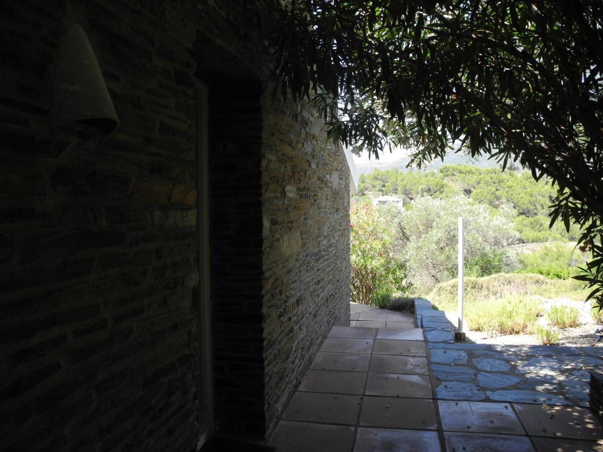 Tranquilos Estudios Cerca De La Playa Cadaques Exterior photo